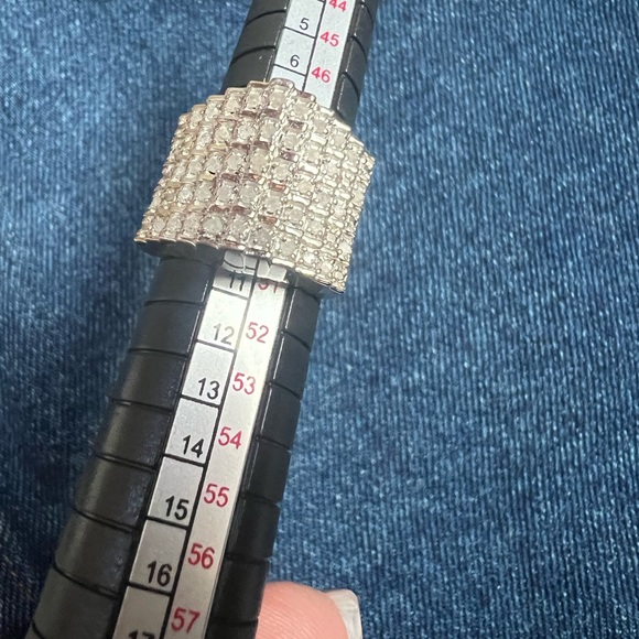 SIZE 5 JTV - Picture 8 of 10